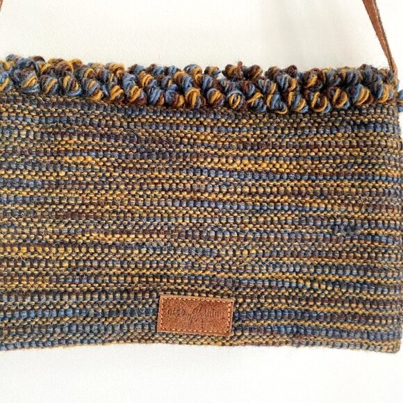 NWT  Nice Things by Paloma S. Knitted Texture Convertible Crossbody Clutch - Picture 5 of 9